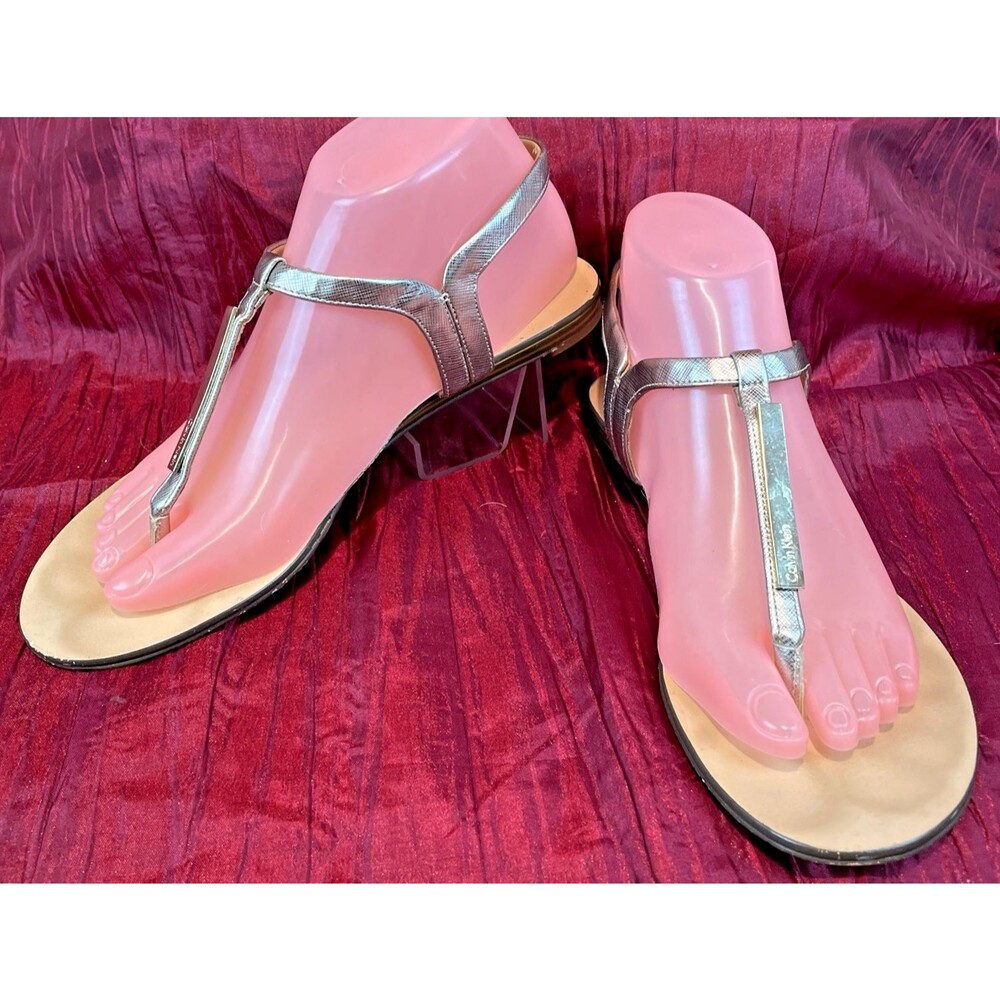 Womens Calvin Klein Samira Gold Slingback Buckle Thong Sandals sz 8